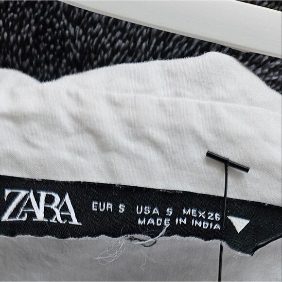 💝Zara eyelet ruffle button up top size small - Picture 4 of 5